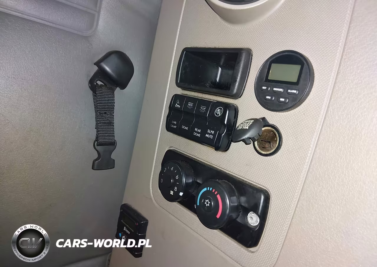 2015 Freightliner Cascadia 125 VIN:1FUJGLDV1FLGF1000 - 12