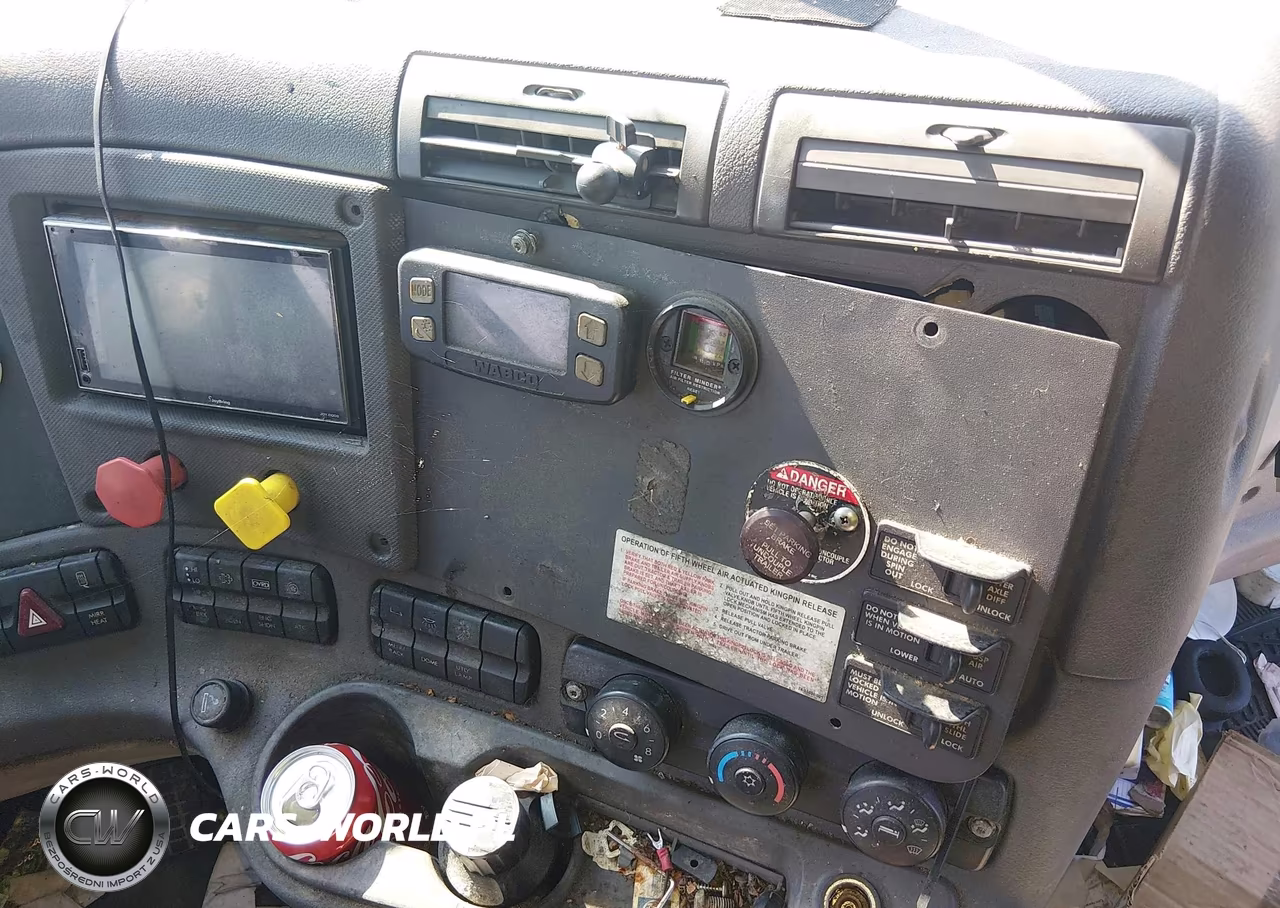 2015 Freightliner Cascadia 125 VIN:1FUJGLDV1FLGF1000 - 19