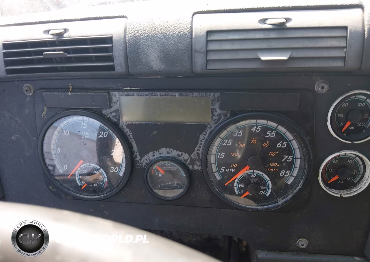 2015 Freightliner Cascadia 125 VIN:1FUJGLDV1FLGF1000 - 5