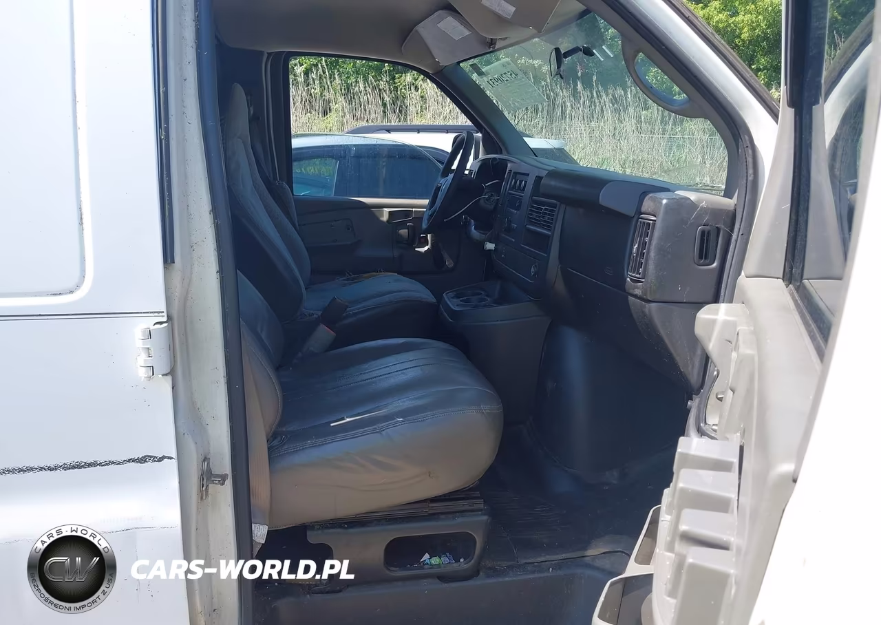 2009 Chevrolet Express Work Van VIN:1GCHG35CX91151146 - 5