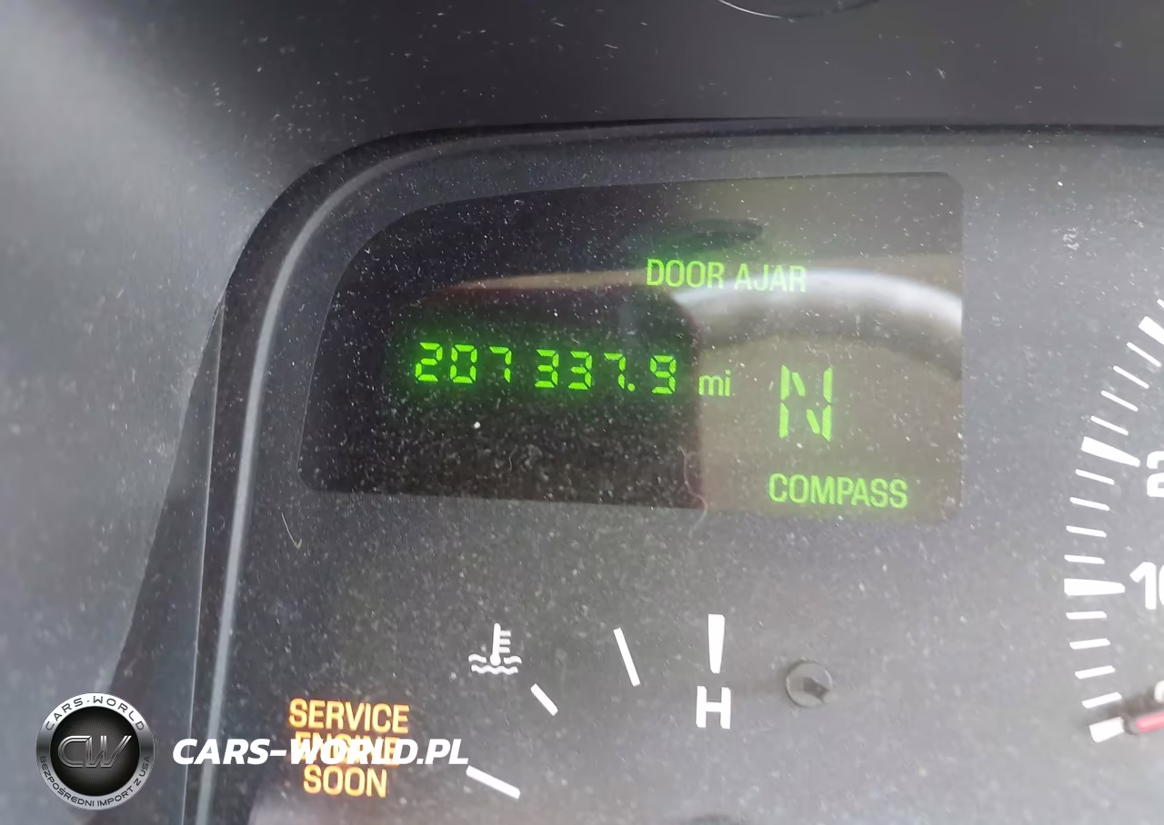 2000 Lincoln Town Car Signature VIN:1LNHM82WXYY919181 - 15