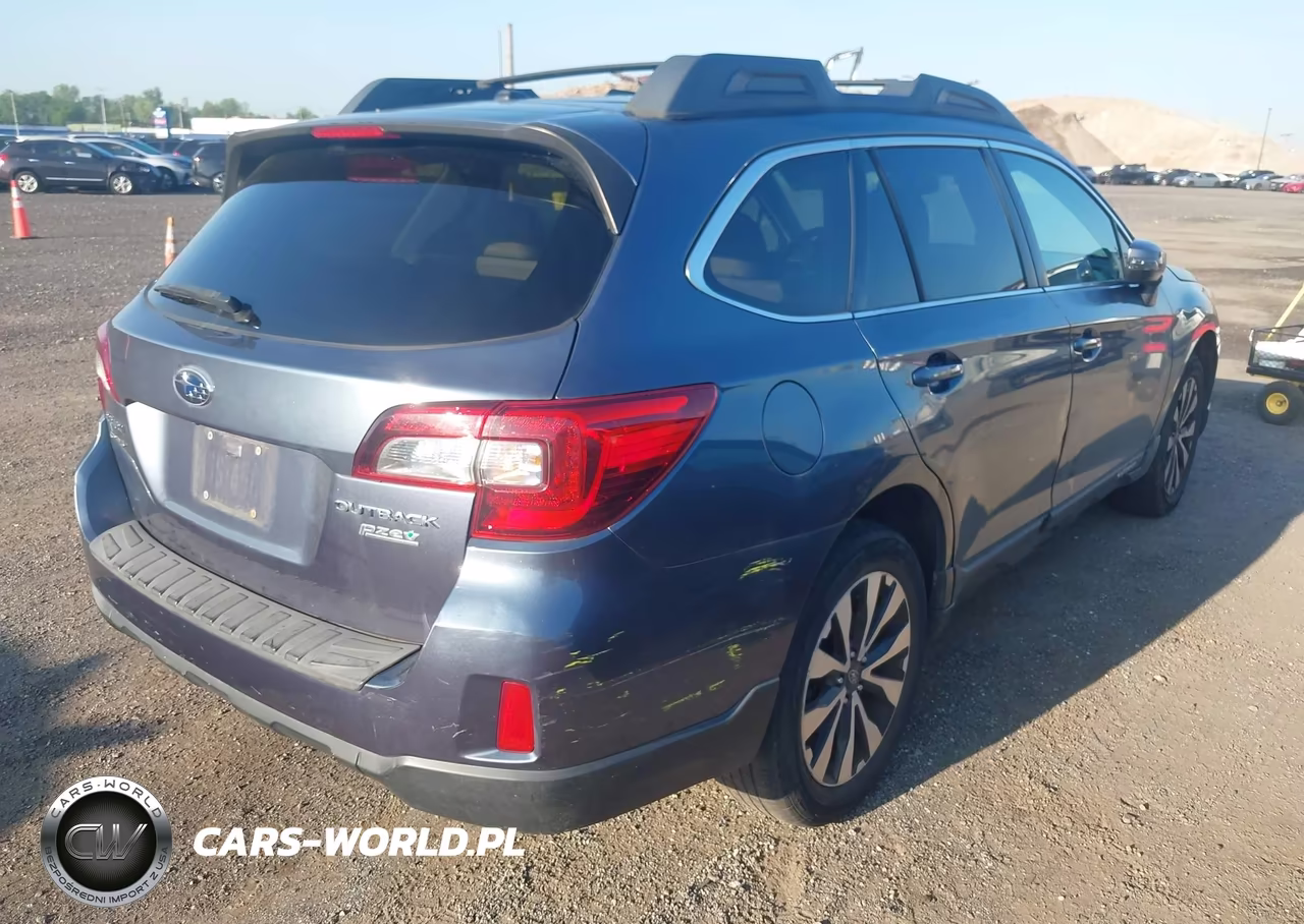 2015 Subaru Outback 2.5I Limited VIN:4S4BSANC2F3258132 - 4