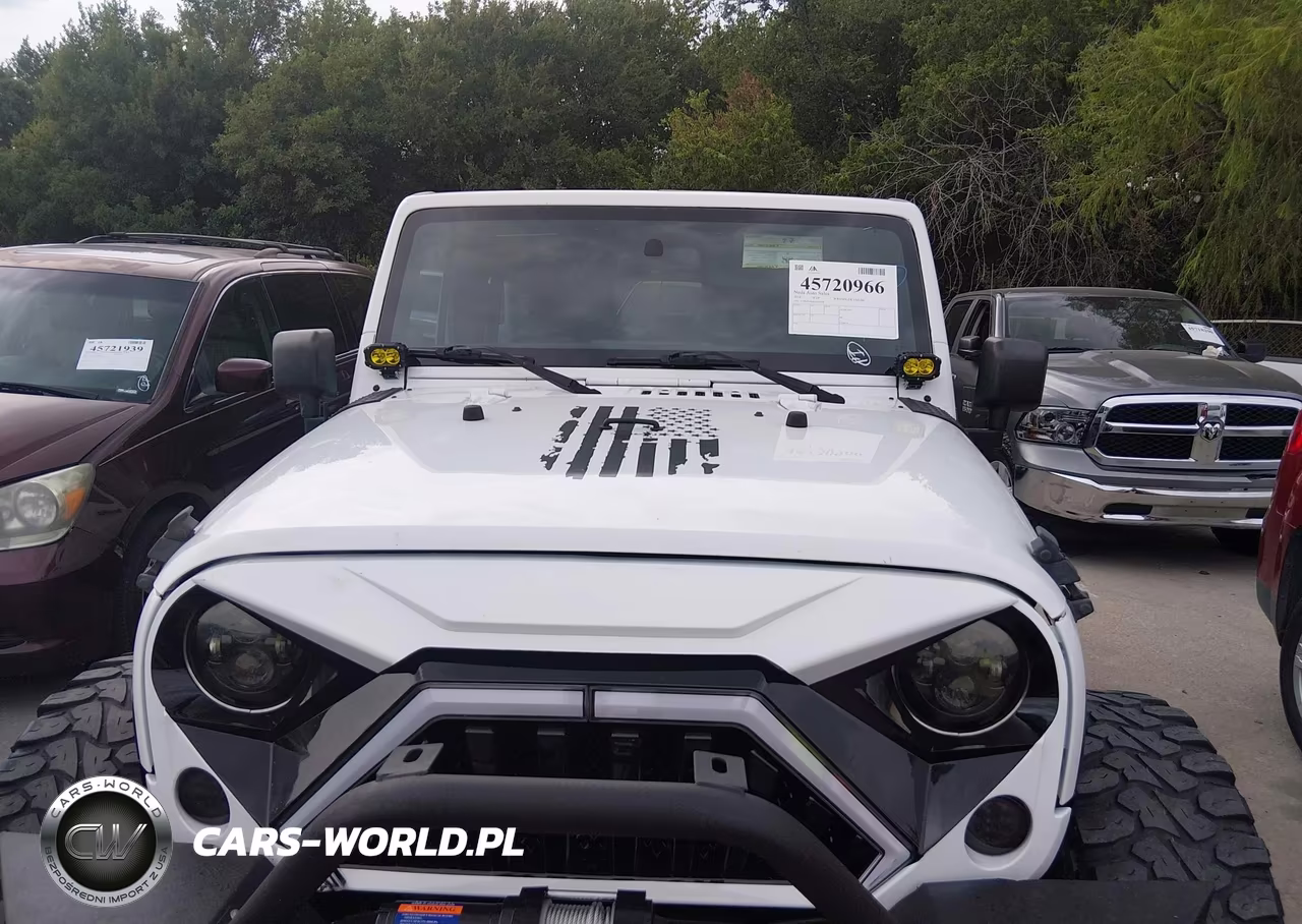 2014 Jeep Wrangler Unlimited Sport VIN:1C4BJWDG4EL247978 - 6