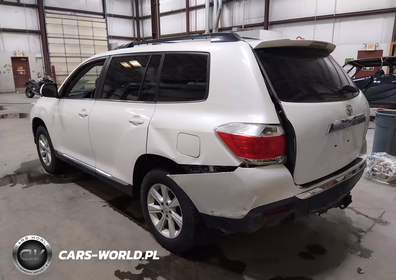 2013 Toyota Highlander Se V6 VIN:5TDBK3EHXDS275011 - 3