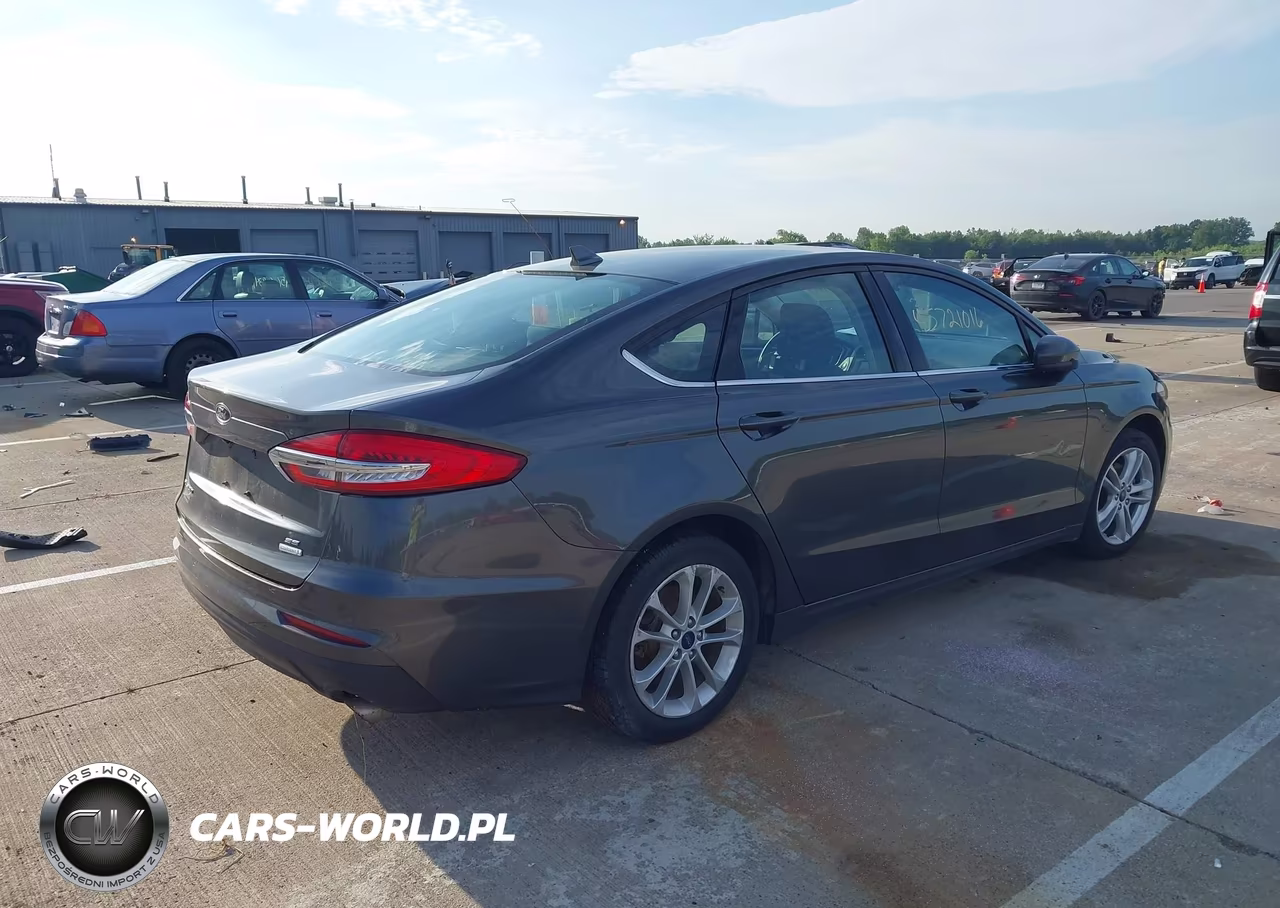 2019 Ford Fusion Se VIN:3FA6P0HD1KR186184 - 4