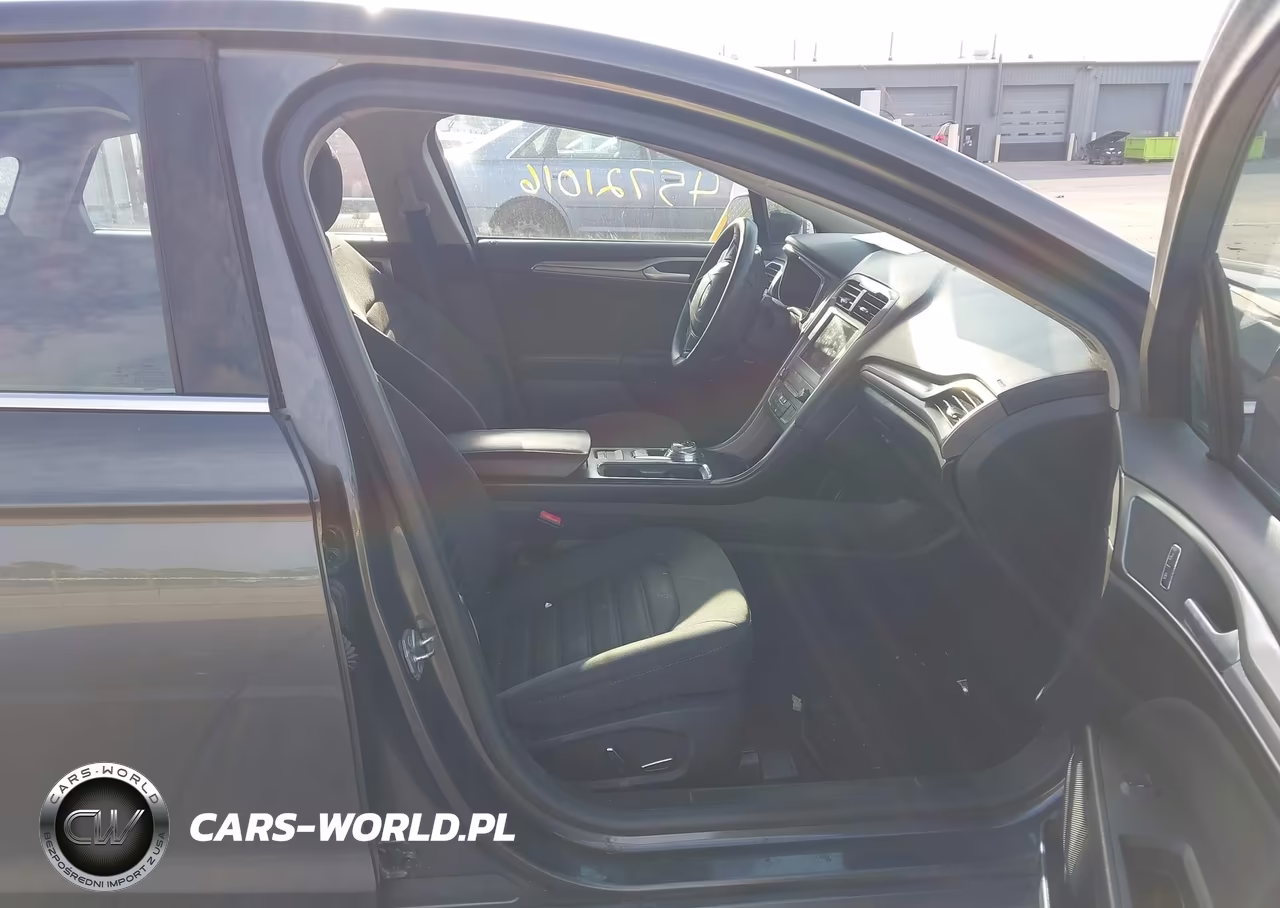 2019 Ford Fusion Se VIN:3FA6P0HD1KR186184 - 5