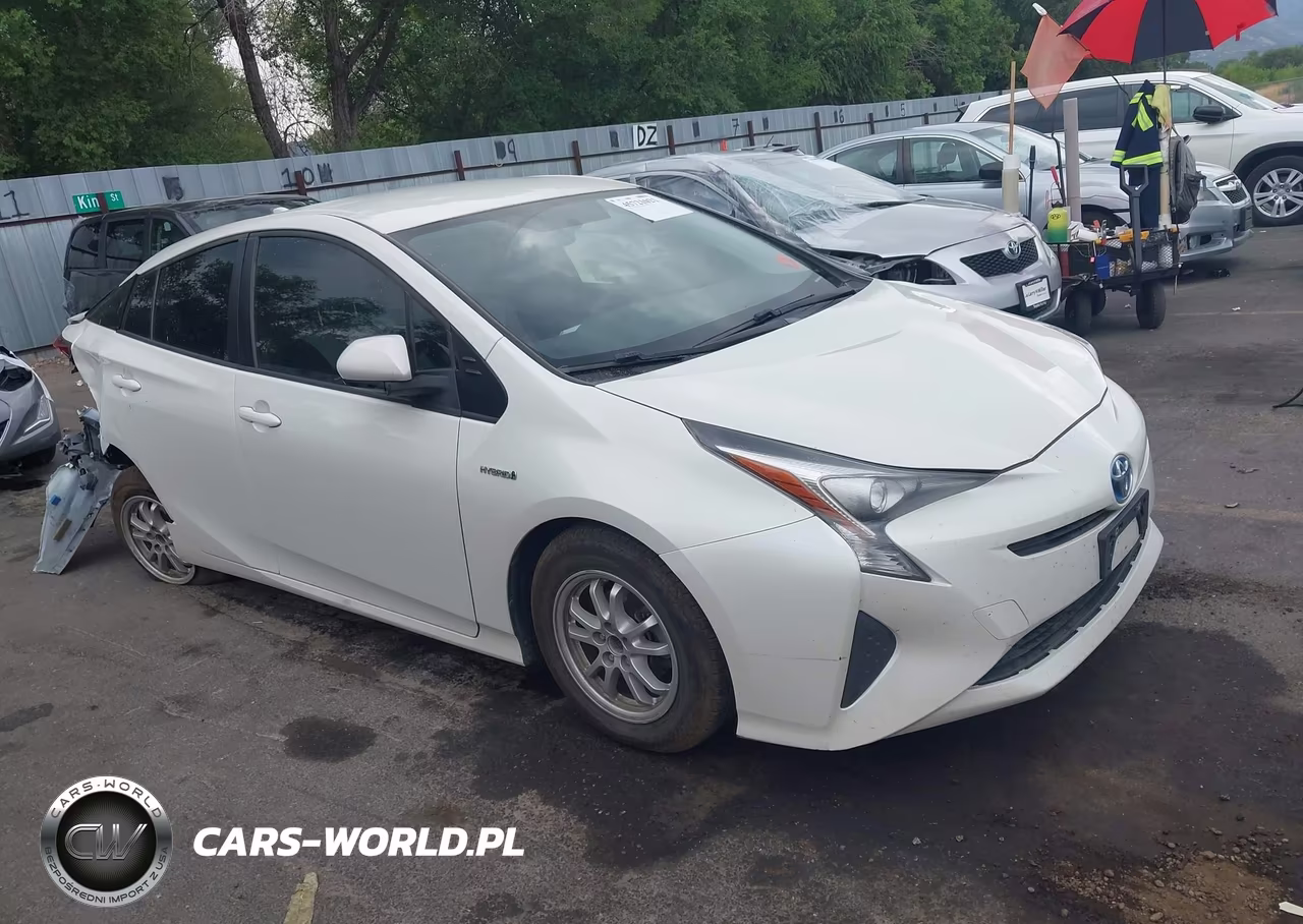 2016 Toyota Prius Two – zdjęcie 1 z 16