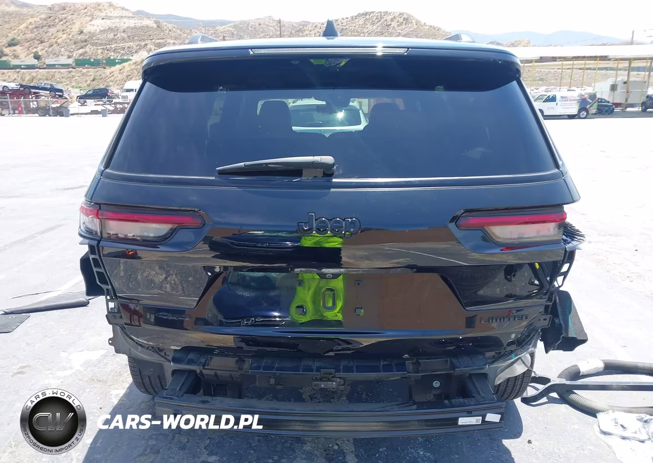 2023 Jeep Grand Cherokee L Limited 4X4 VIN:1C4RJKBG4P8869190 - 17
