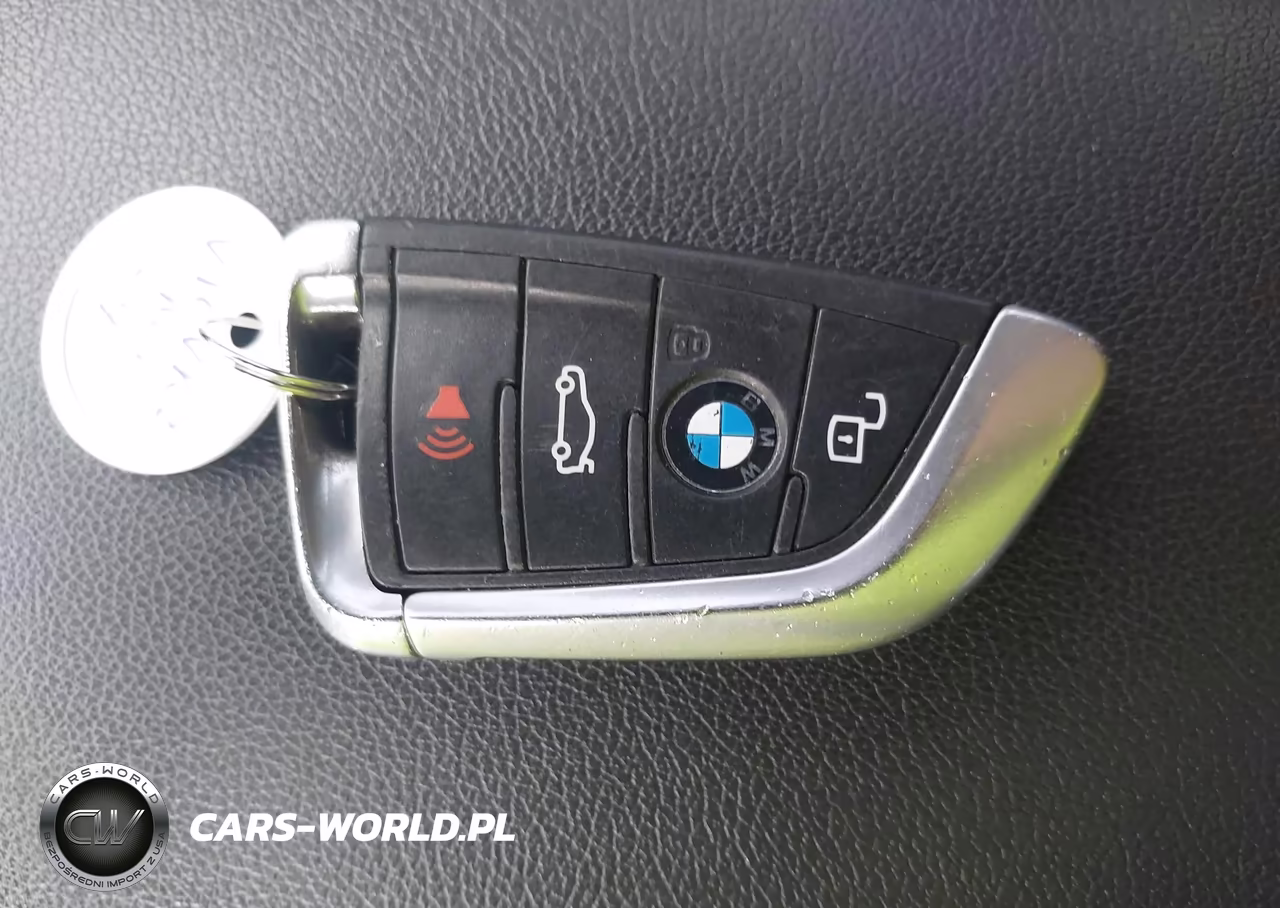 2019 BMW 330I xDrive VIN:WBA5R7C56KAJ83796 - 11