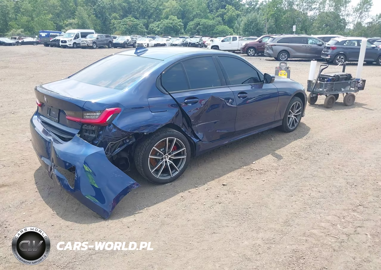 2019 BMW 330I xDrive VIN:WBA5R7C56KAJ83796 - 4