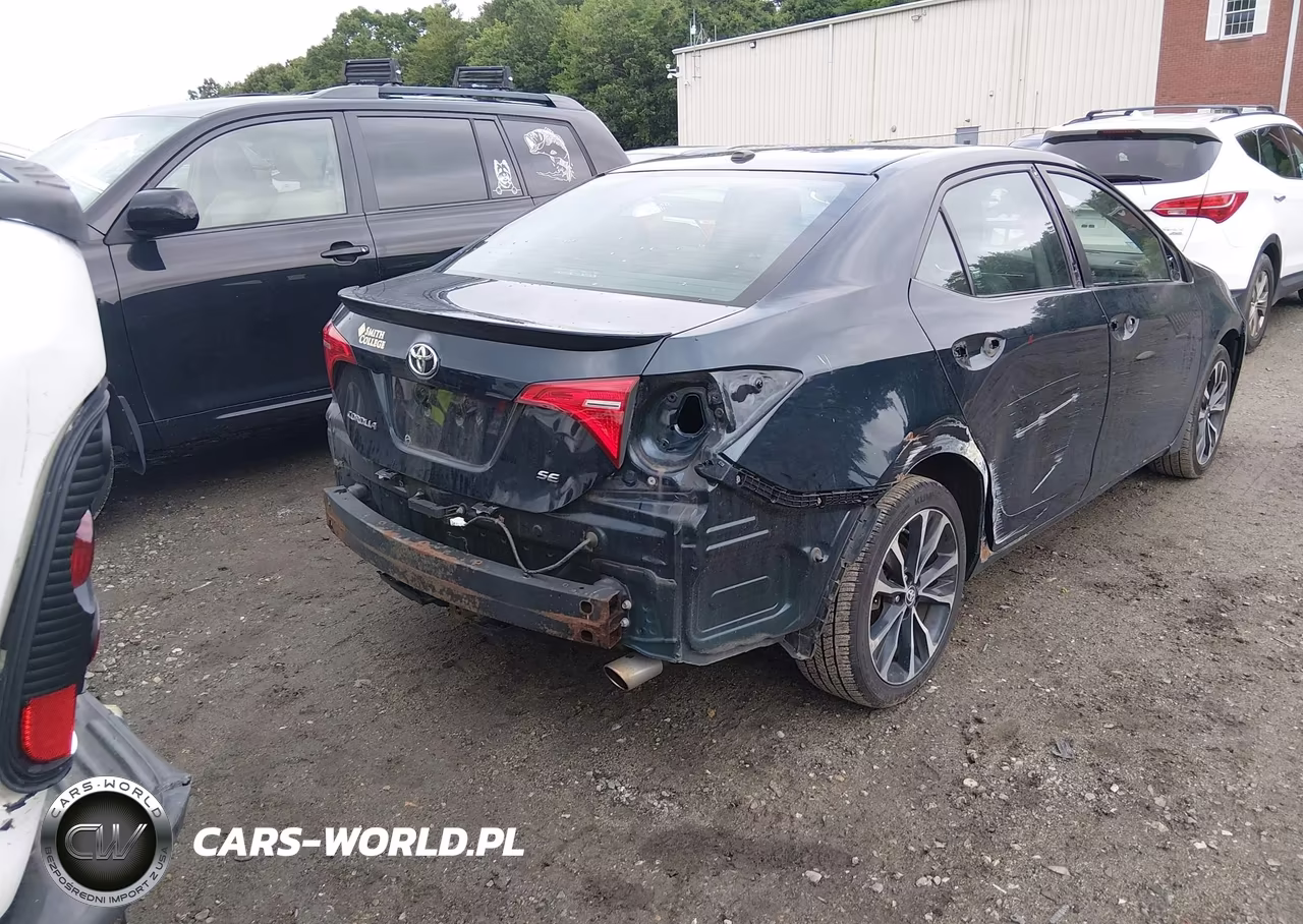 2017 Toyota Corolla Se VIN:2T1BURHE5HC807245 - 4