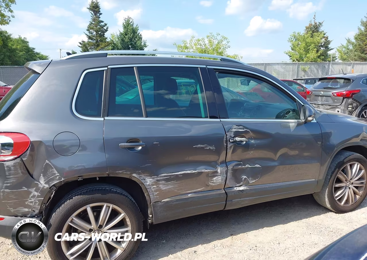 2012 Volkswagen Tiguan S VIN:WVGAV7AX0CW001320 - 13