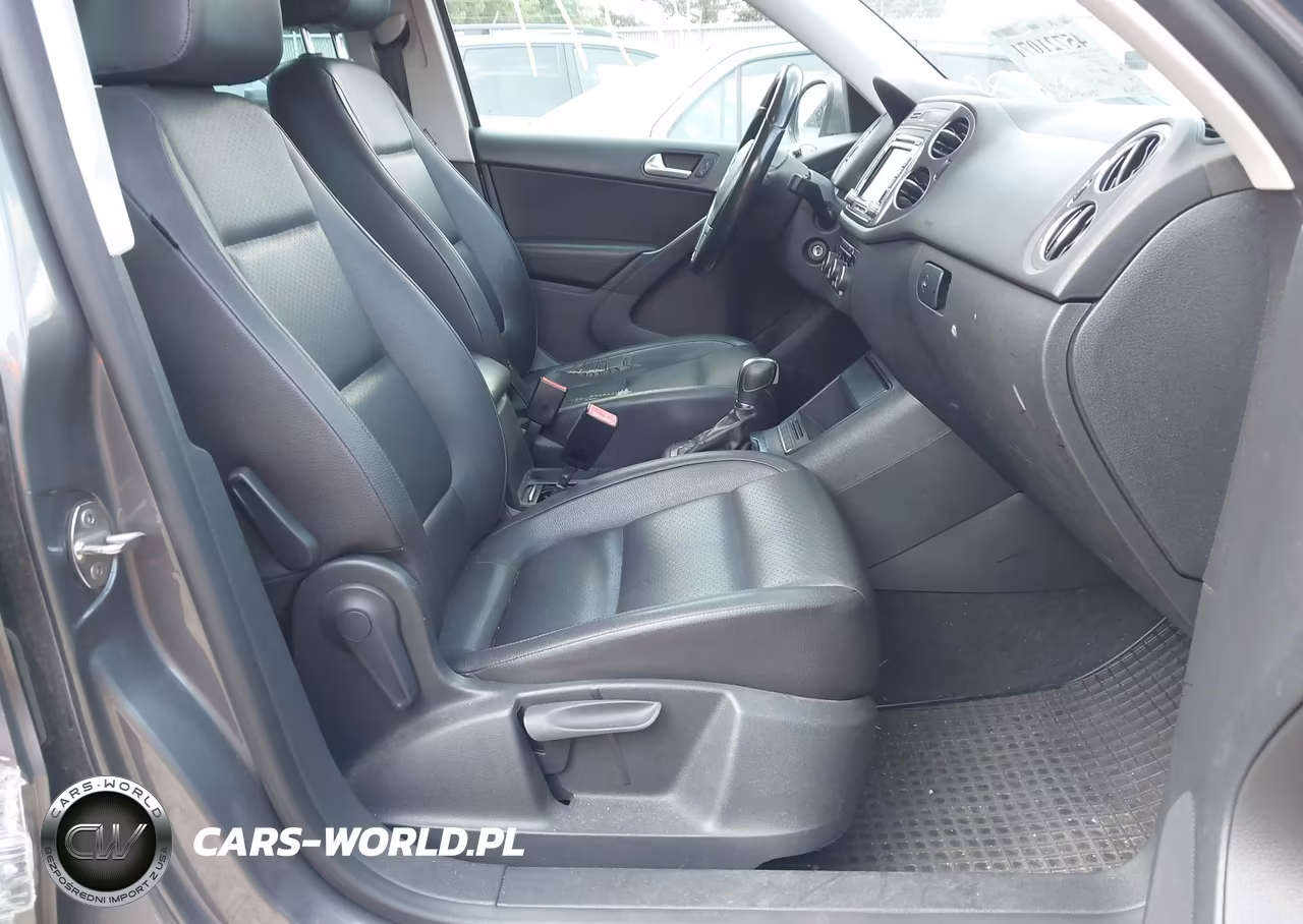 2012 Volkswagen Tiguan S VIN:WVGAV7AX0CW001320 - 5