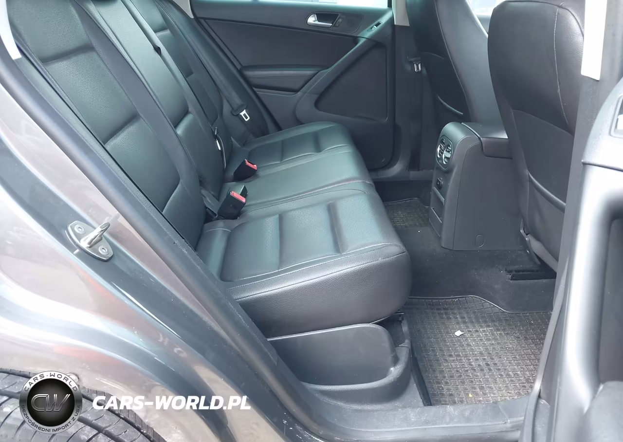 2012 Volkswagen Tiguan S VIN:WVGAV7AX0CW001320 - 8