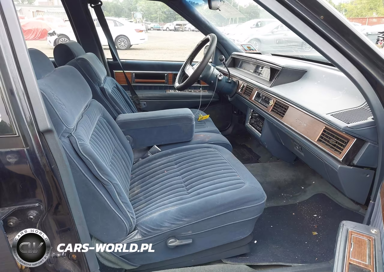 1989 Oldsmobile 98 Regency Brougham VIN:1G3CW54C4K4302044 - 5