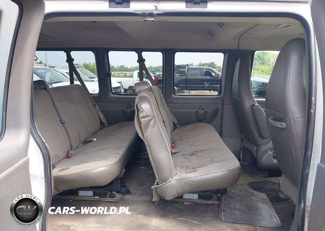 2016 Chevrolet Express 3500 Lt VIN:1GAZGPFG8G1283180 - 8