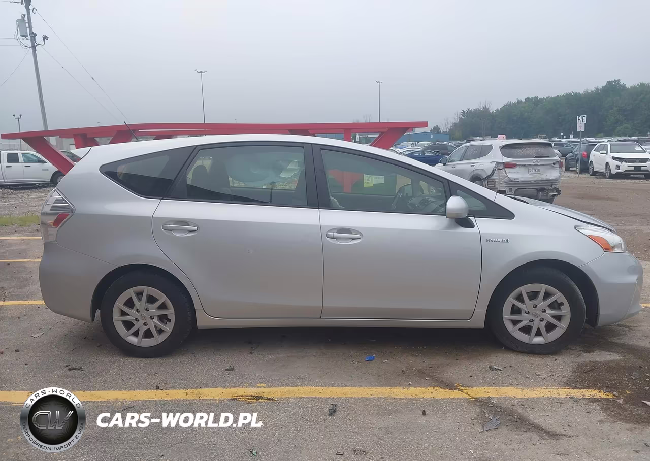 2014 Toyota Prius V Two VIN:JTDZN3EU3E3359189 - 13