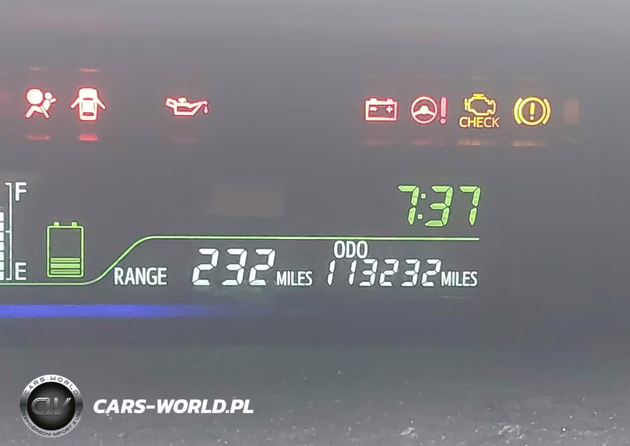 2014 Toyota Prius V Two VIN:JTDZN3EU3E3359189 - 15