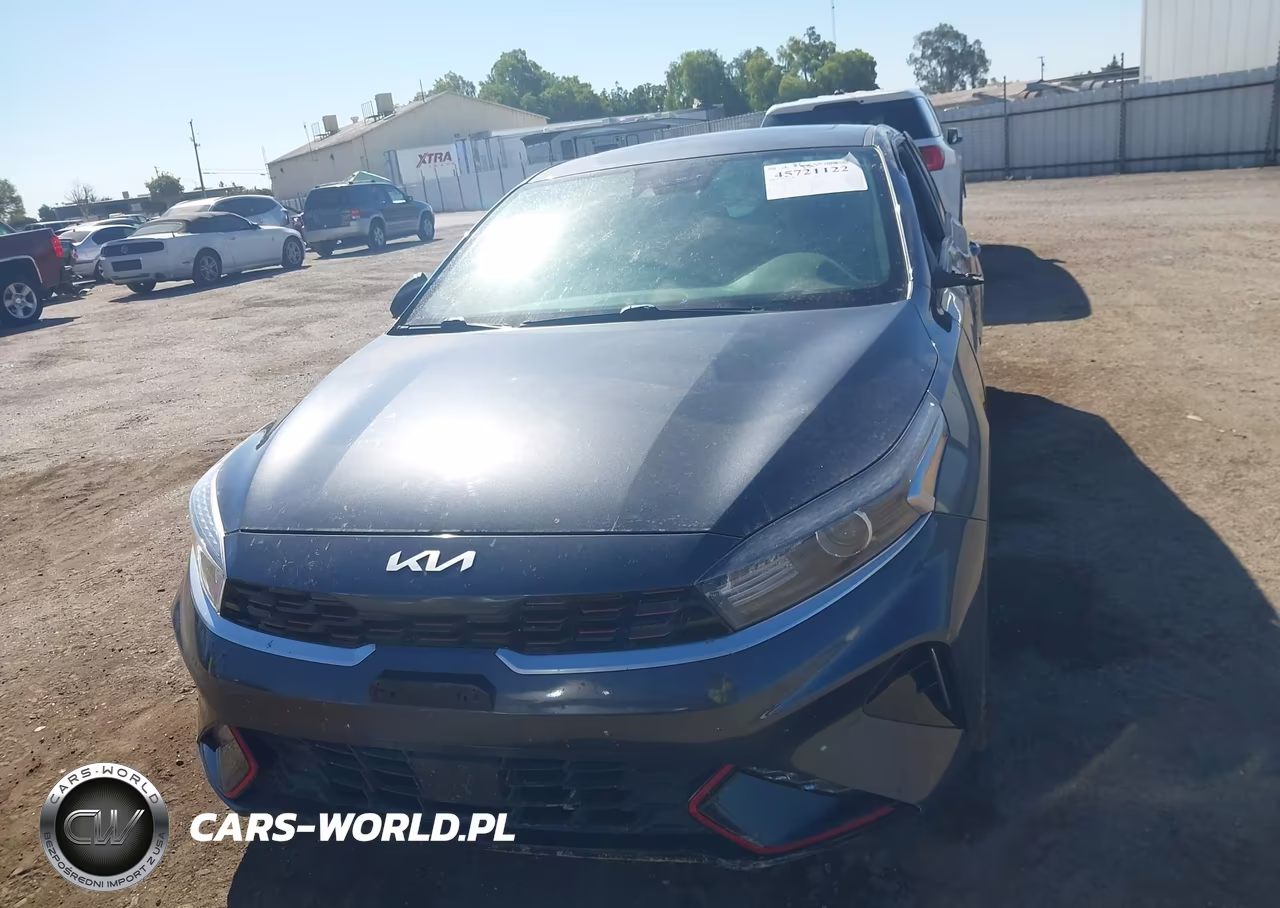 2023 Kia Forte Gt-Line VIN:3KPF54ADXPE525301 - 13