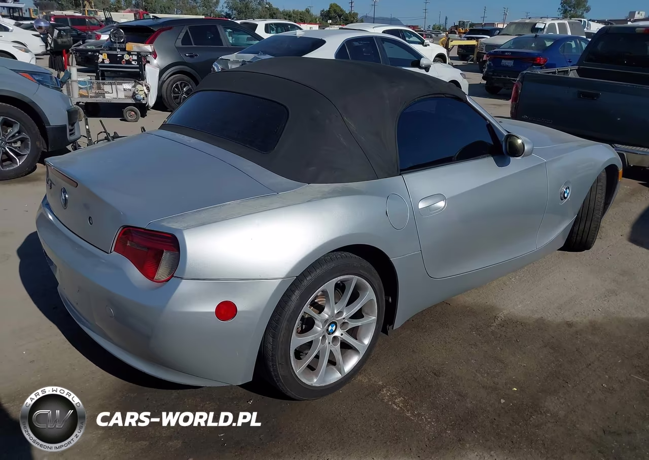 2007 BMW Z4 3.0I VIN:4USBU33517LW70617 - 4