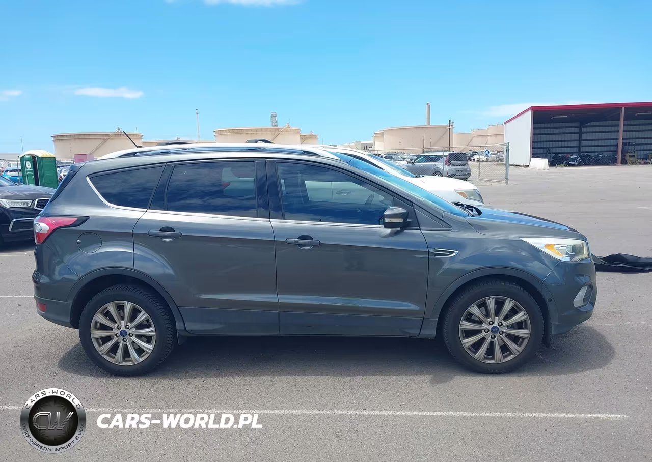 2018 Ford Escape Titanium VIN:1FMCU0J91JUB28090 - 13