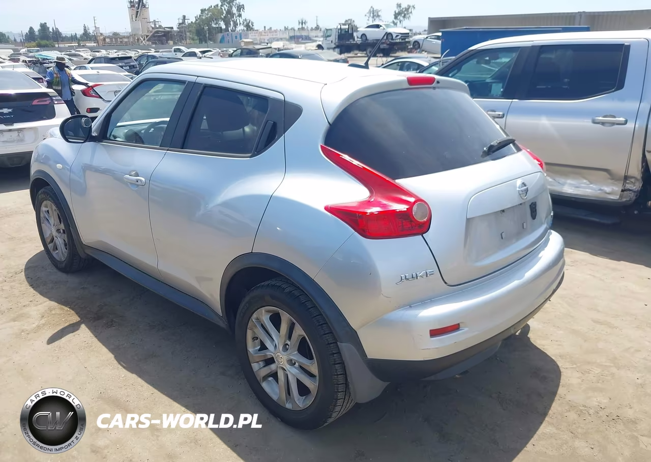 2013 Nissan Juke Sv VIN:JN8AF5MR5DT201944 - 3