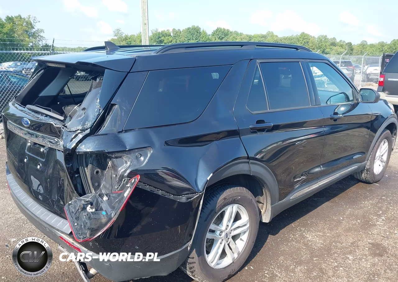2021 Ford Explorer Xlt VIN:1FMSK8DH4MGA25770 - 4