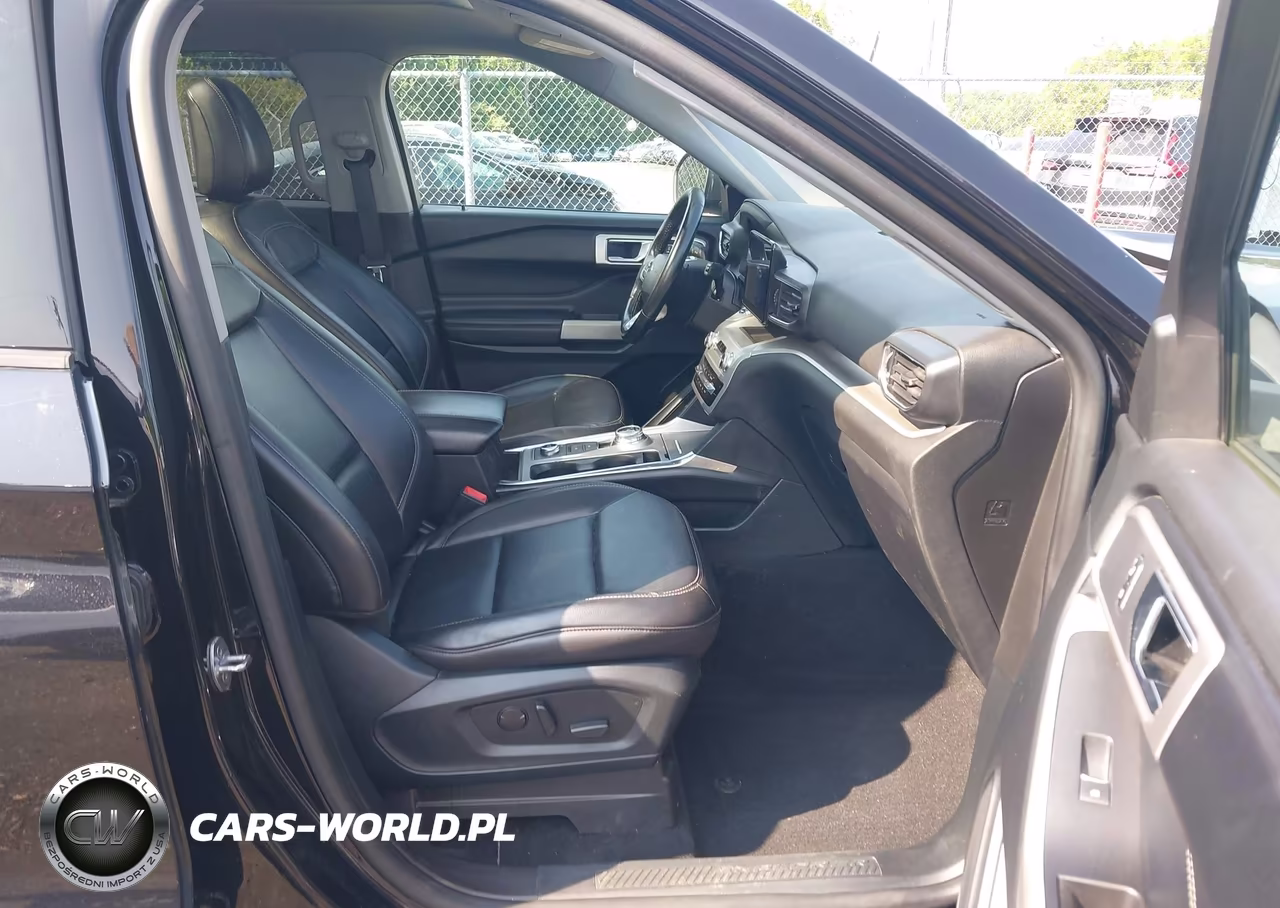 2021 Ford Explorer Xlt VIN:1FMSK8DH4MGA25770 - 5