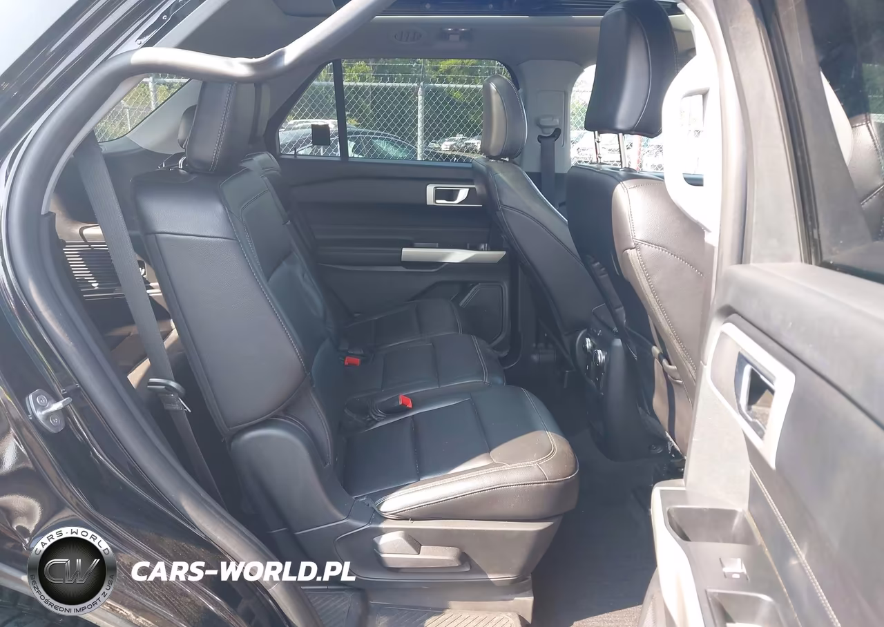 2021 Ford Explorer Xlt VIN:1FMSK8DH4MGA25770 - 8