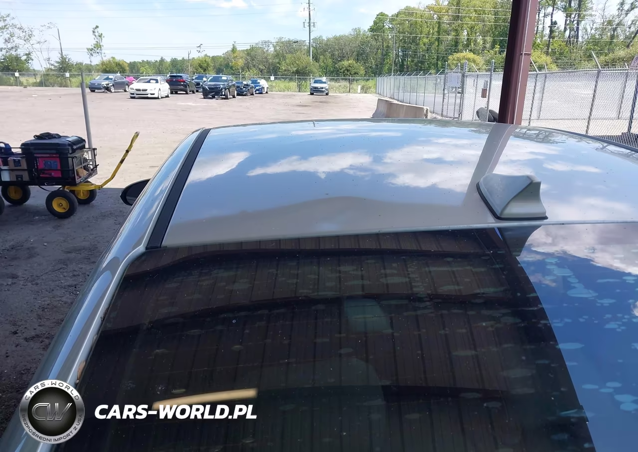 2017 Hyundai Elantra Limited VIN:5NPD84LFXHH055748 - 20
