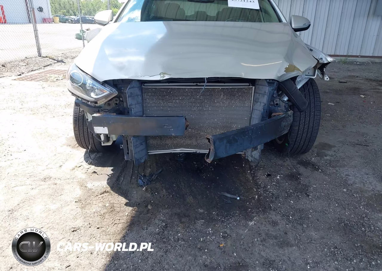 2017 Hyundai Elantra Limited VIN:5NPD84LFXHH055748 - 6