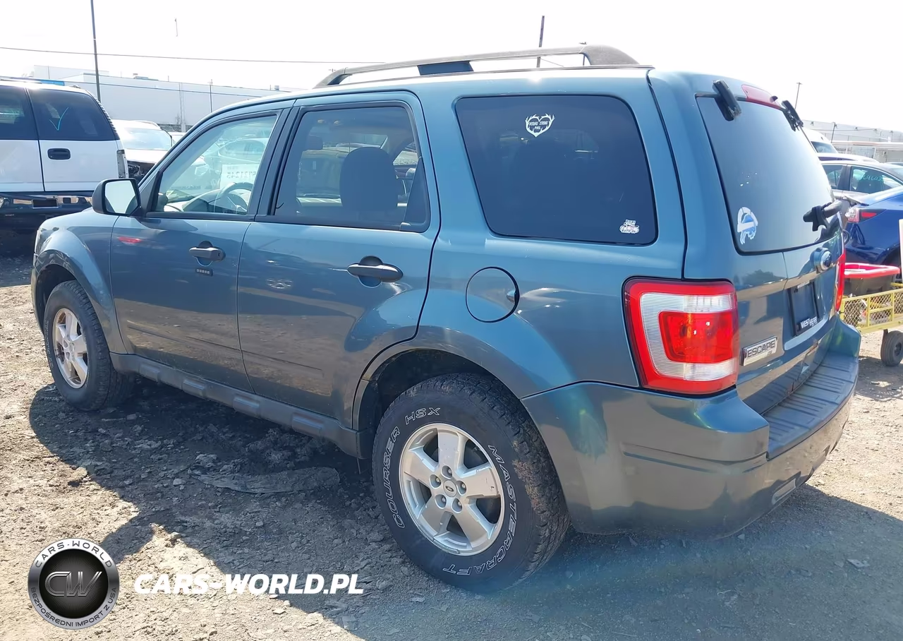 2010 Ford Escape Xlt VIN:1FMCU9D76AKA09025 - 3