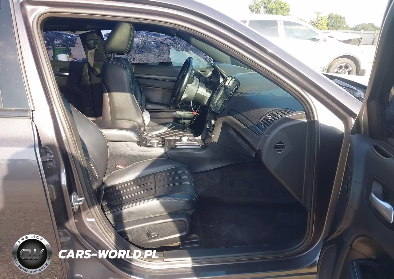 2016 Chrysler 300 300S VIN:2C3CCABG6GH294860 - 5
