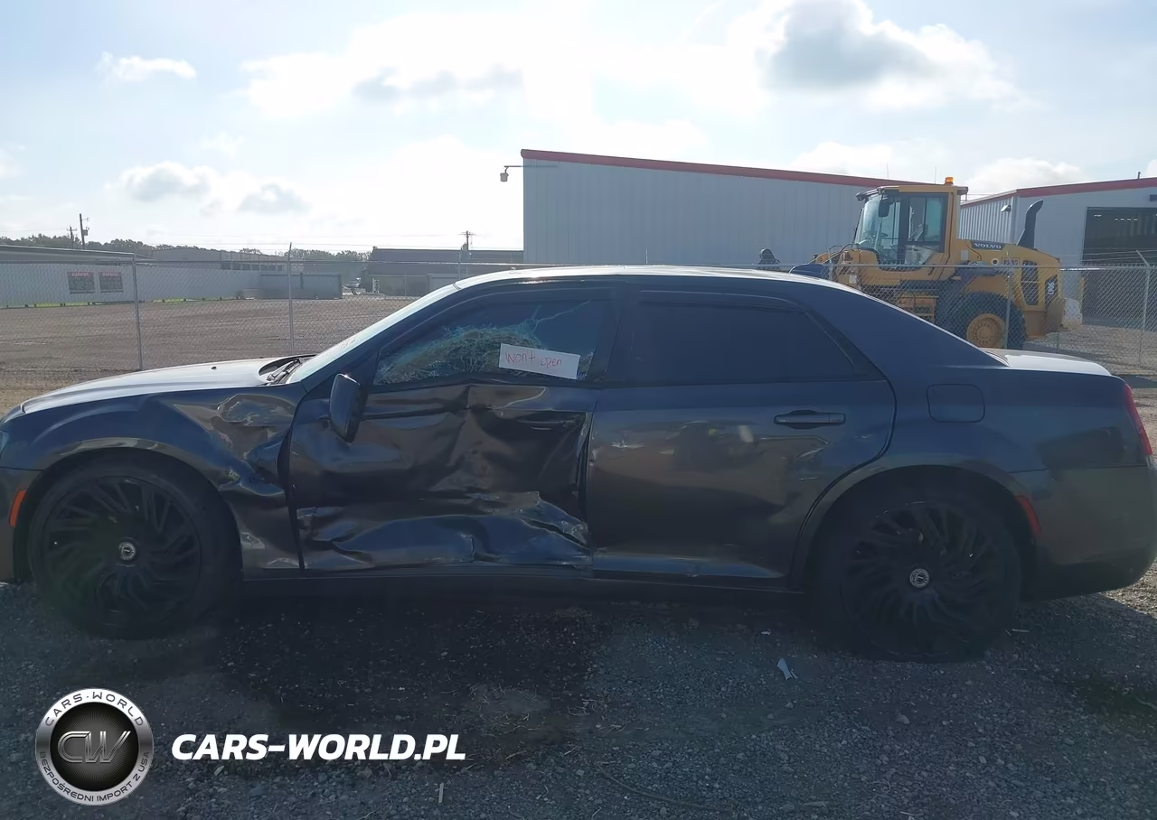 2016 Chrysler 300 300S VIN:2C3CCABG6GH294860 - 6