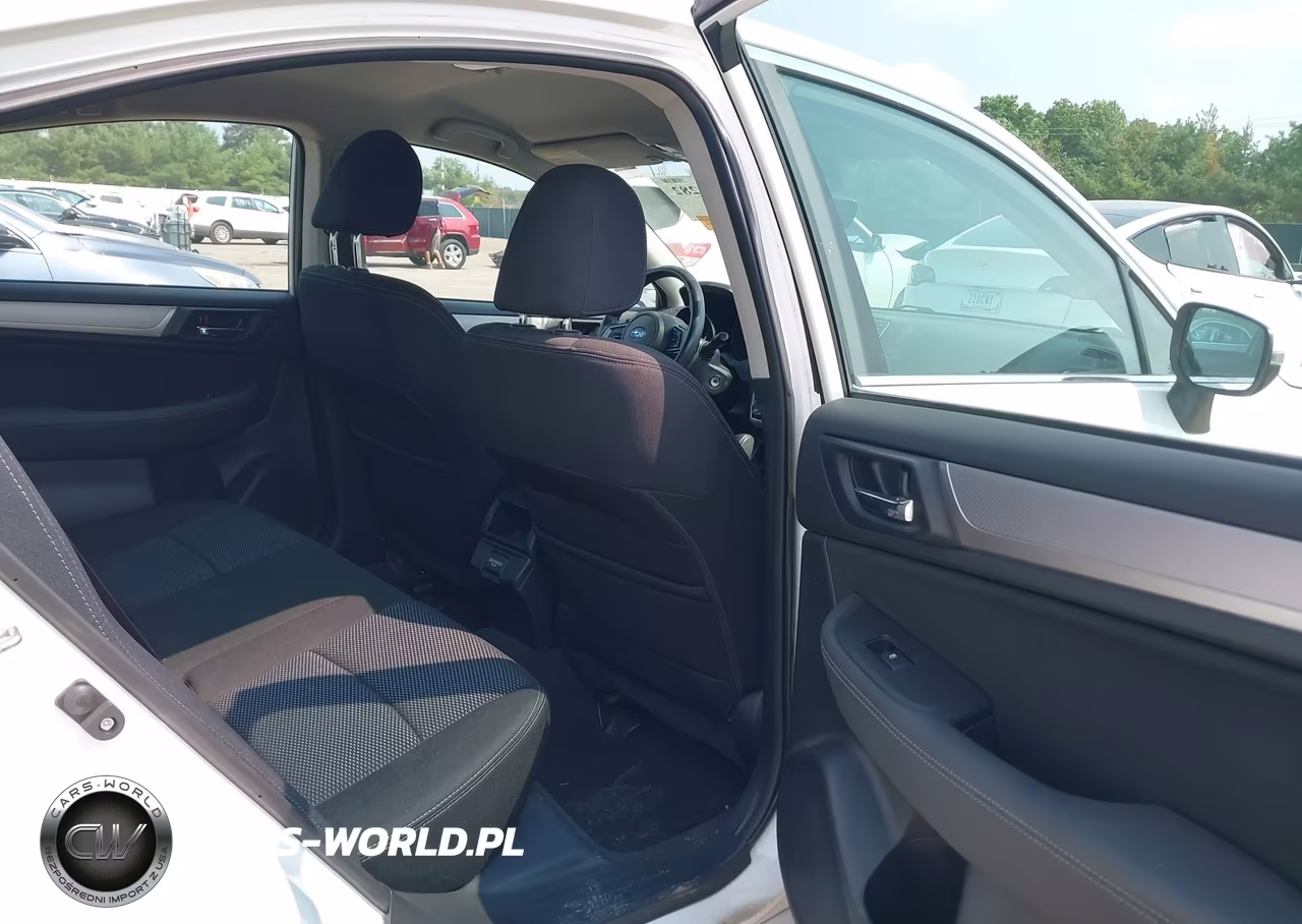 2018 Subaru Legacy 2.5I Premium VIN:4S3BNAF64J3040495 - 8