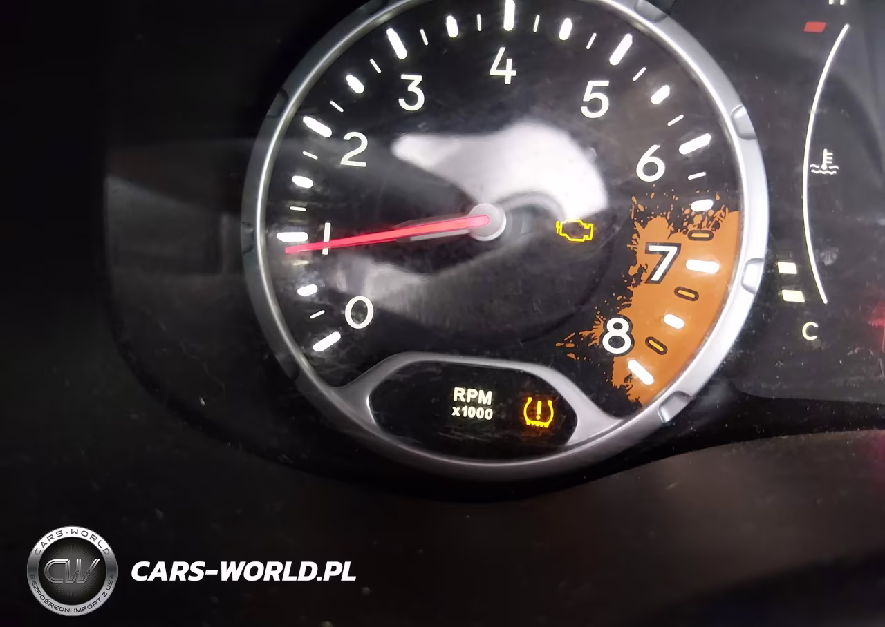 2015 Jeep Renegade Latitude VIN:ZACCJBBT7FPC19246 - 19