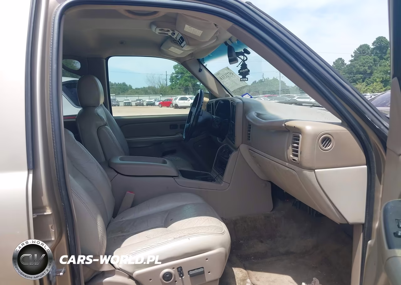 2005 Chevrolet Tahoe Lt VIN:1GNEC13ZX5R256587 - 5