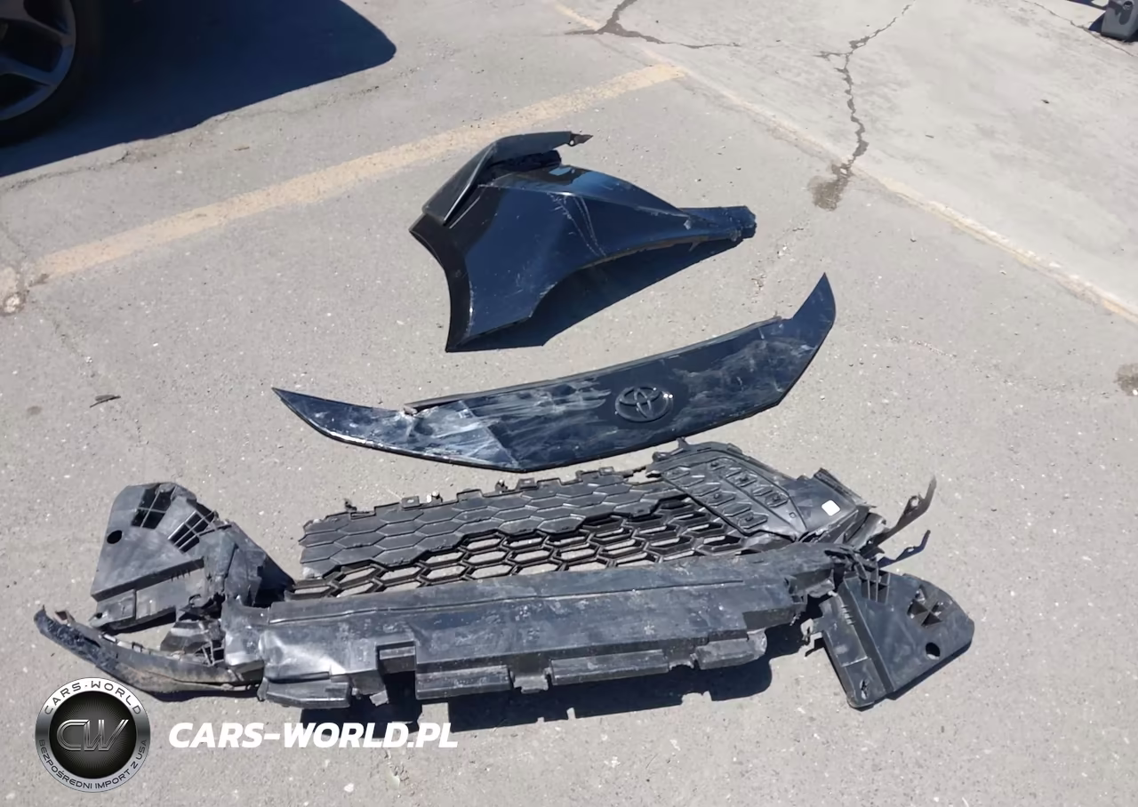 2026 Toyota Camry Se VIN:4T1DBADK8TU047329 - 12