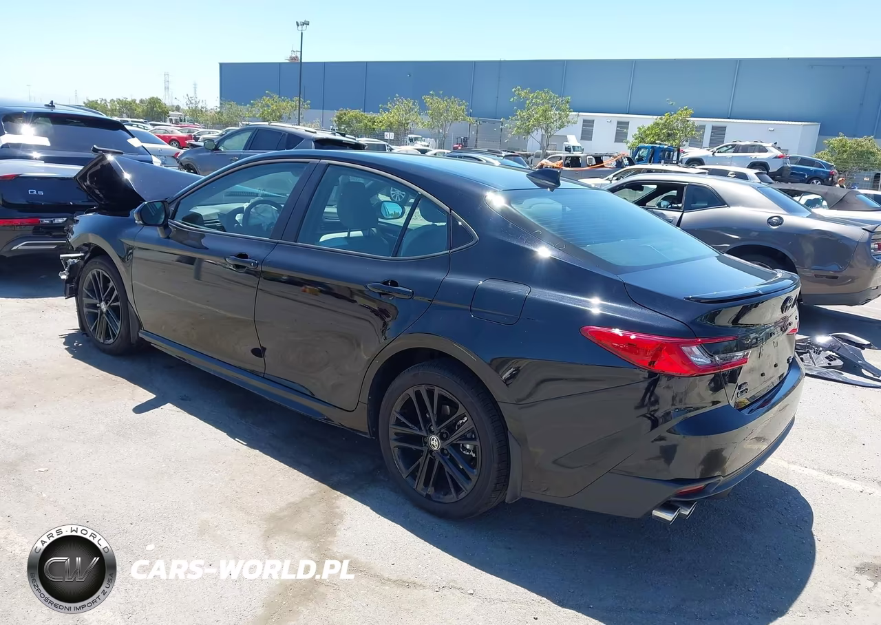 2026 Toyota Camry Se VIN:4T1DBADK8TU047329 - 3