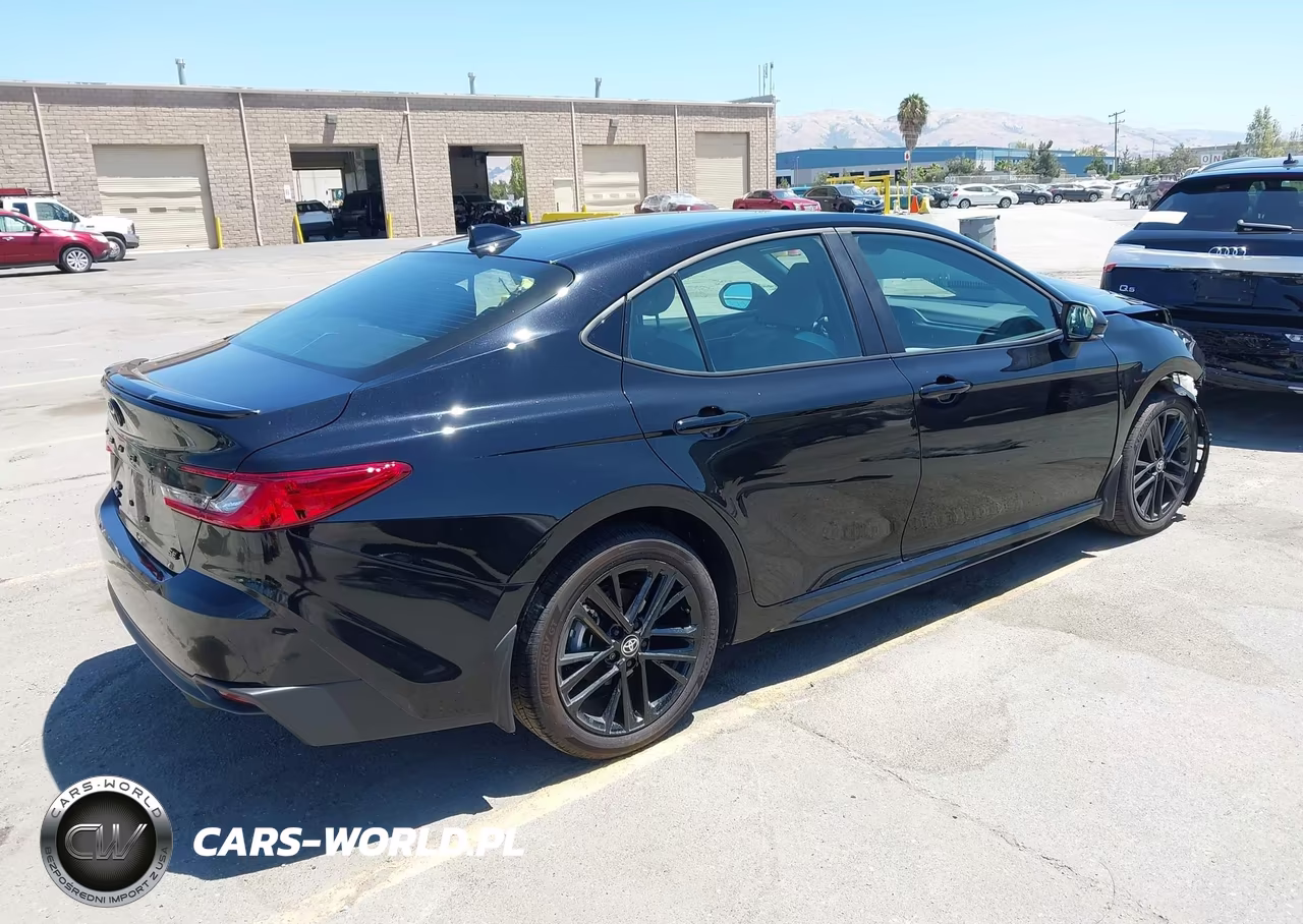 2026 Toyota Camry Se VIN:4T1DBADK8TU047329 - 4