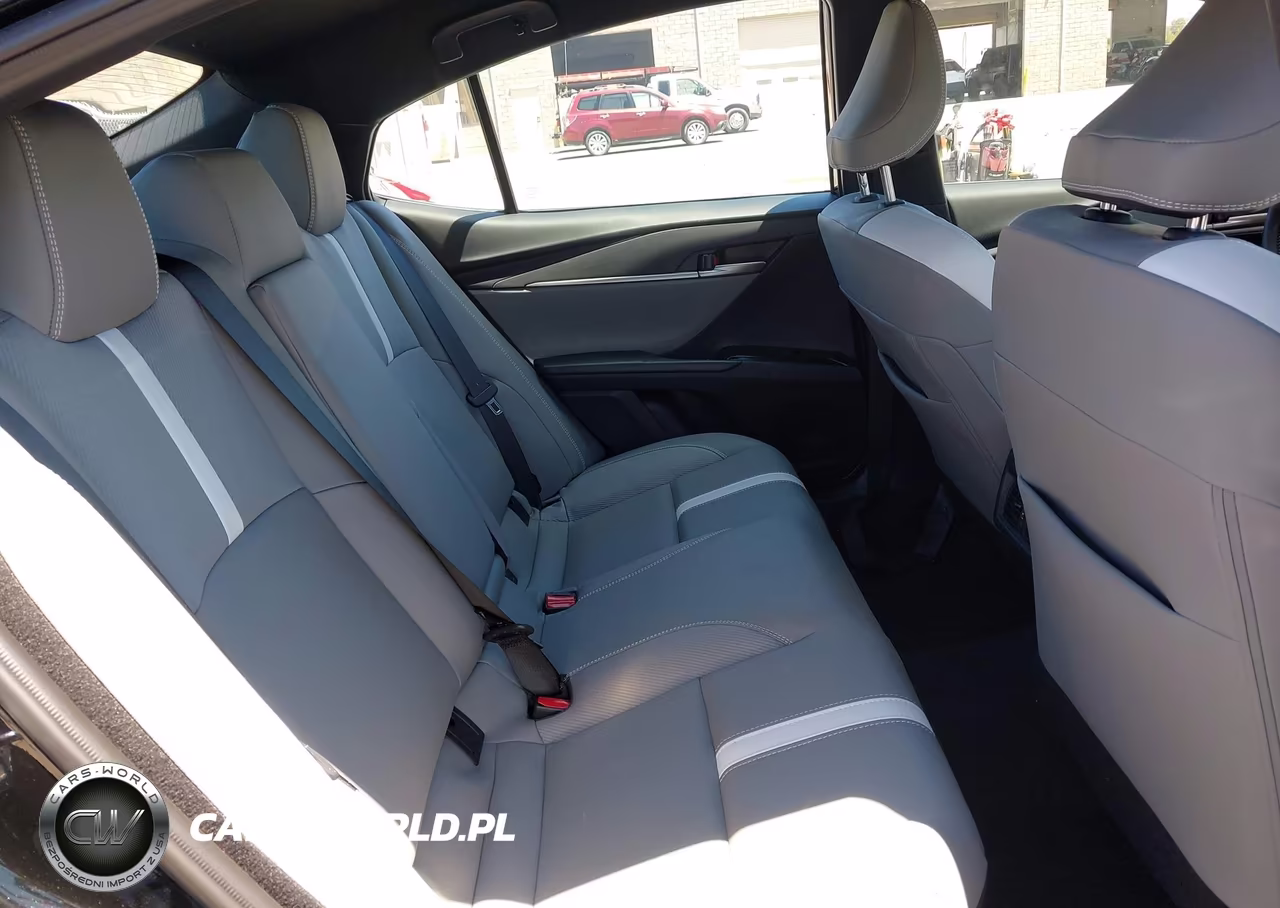 2026 Toyota Camry Se VIN:4T1DBADK8TU047329 - 8