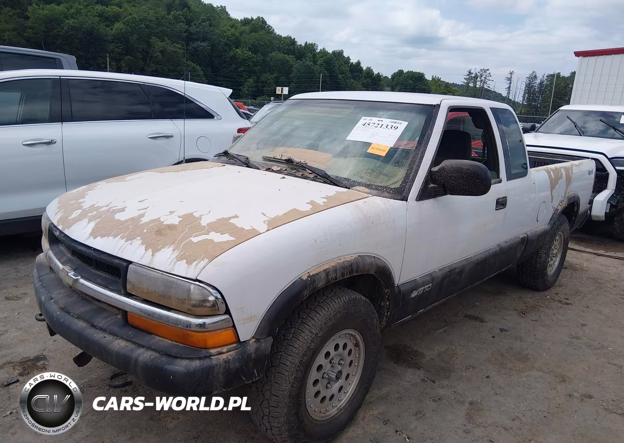 2002 Chevrolet S-10 VIN:1GCDT19W328256319 - 2