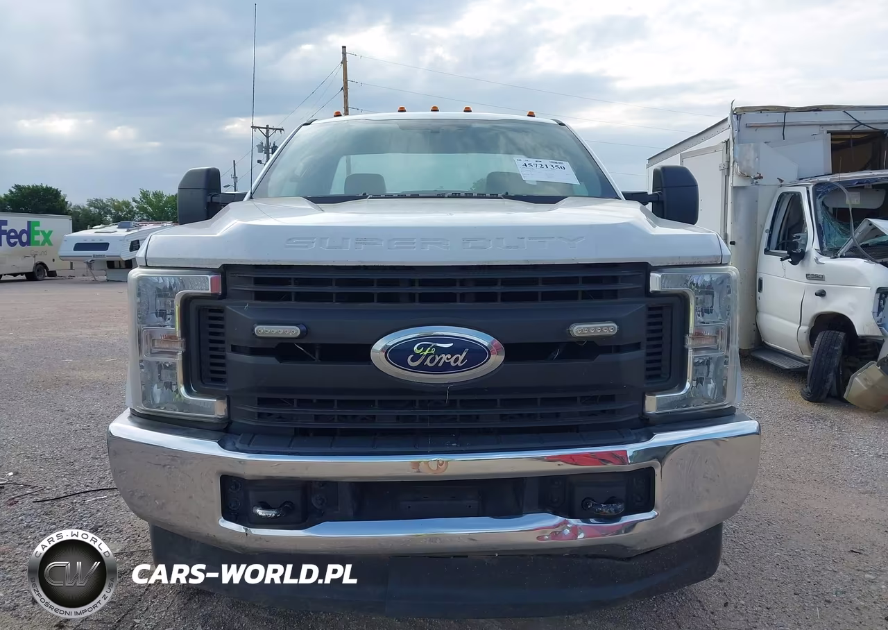 2017 Ford F-350 Chassis Xl VIN:1FDRF3H61HEE56129 - 12