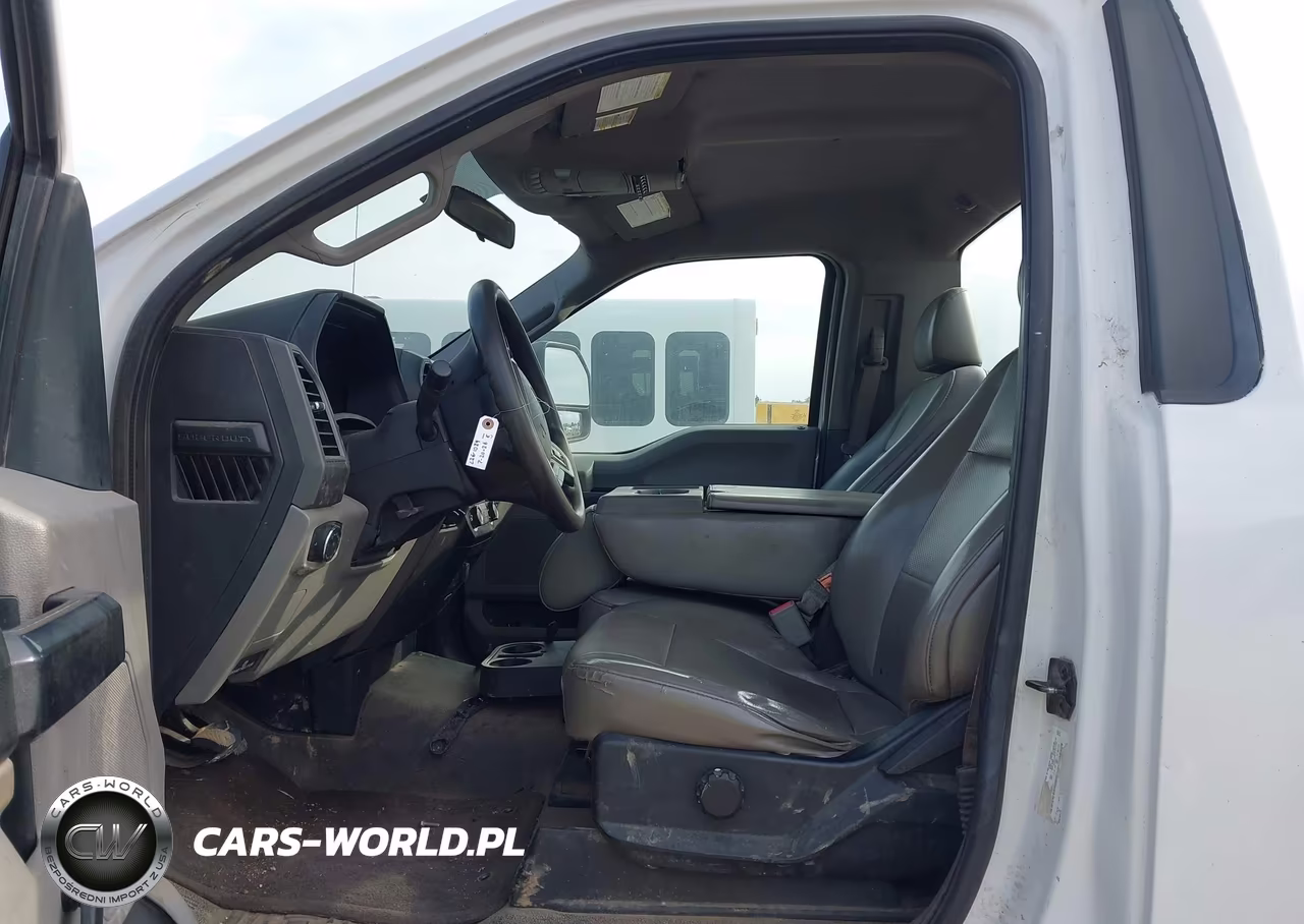 2017 Ford F-350 Chassis Xl VIN:1FDRF3H61HEE56129 - 7