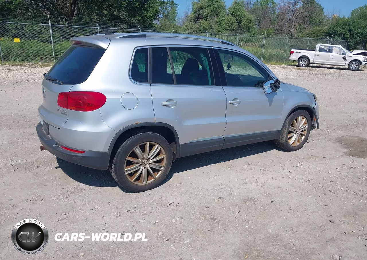 2012 Volkswagen Tiguan Se VIN:WVGBV7AX2CW543149 - 4
