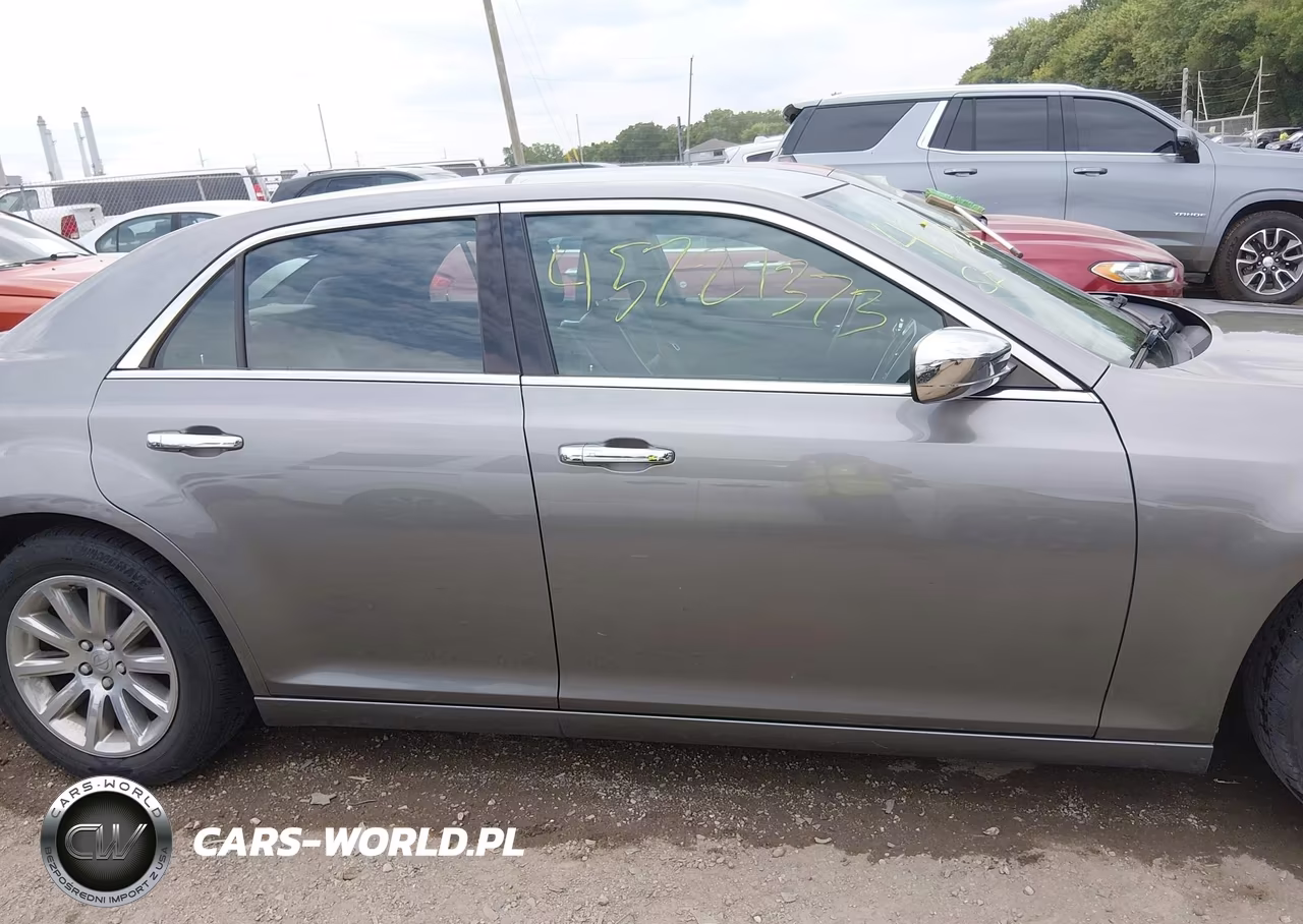 2012 Chrysler 300 Limited VIN:2C3CCACG9CH143309 - 13