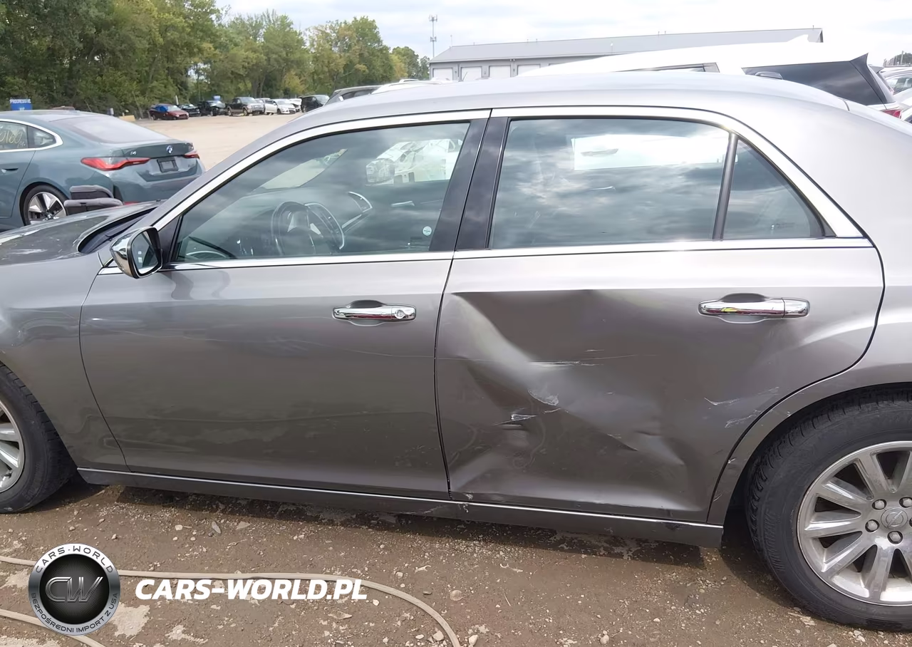 2012 Chrysler 300 Limited VIN:2C3CCACG9CH143309 - 14