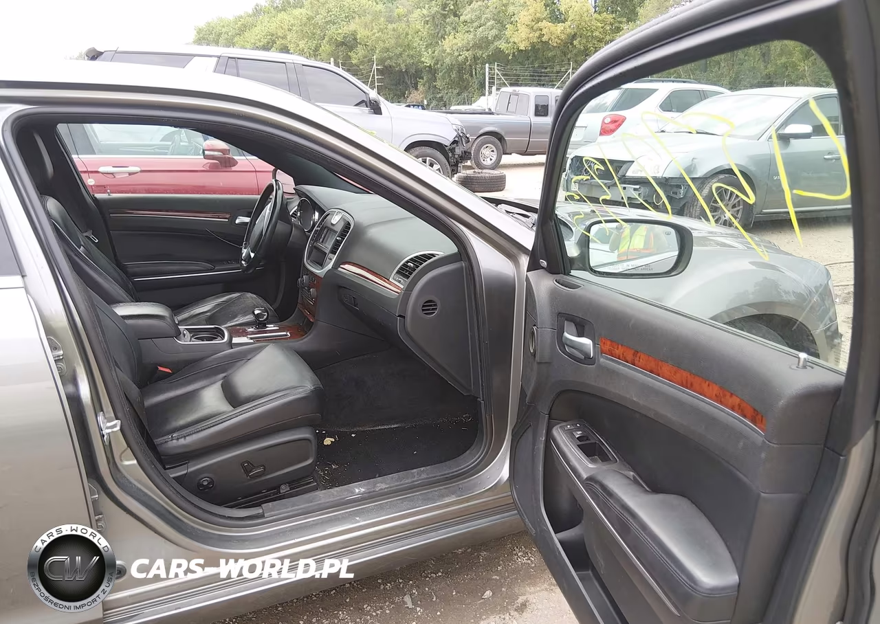 2012 Chrysler 300 Limited VIN:2C3CCACG9CH143309 - 5
