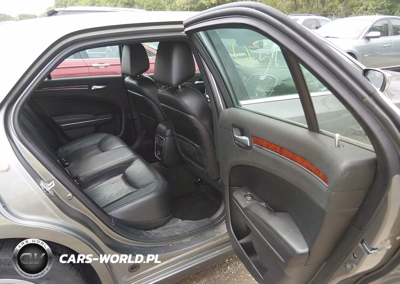 2012 Chrysler 300 Limited VIN:2C3CCACG9CH143309 - 8