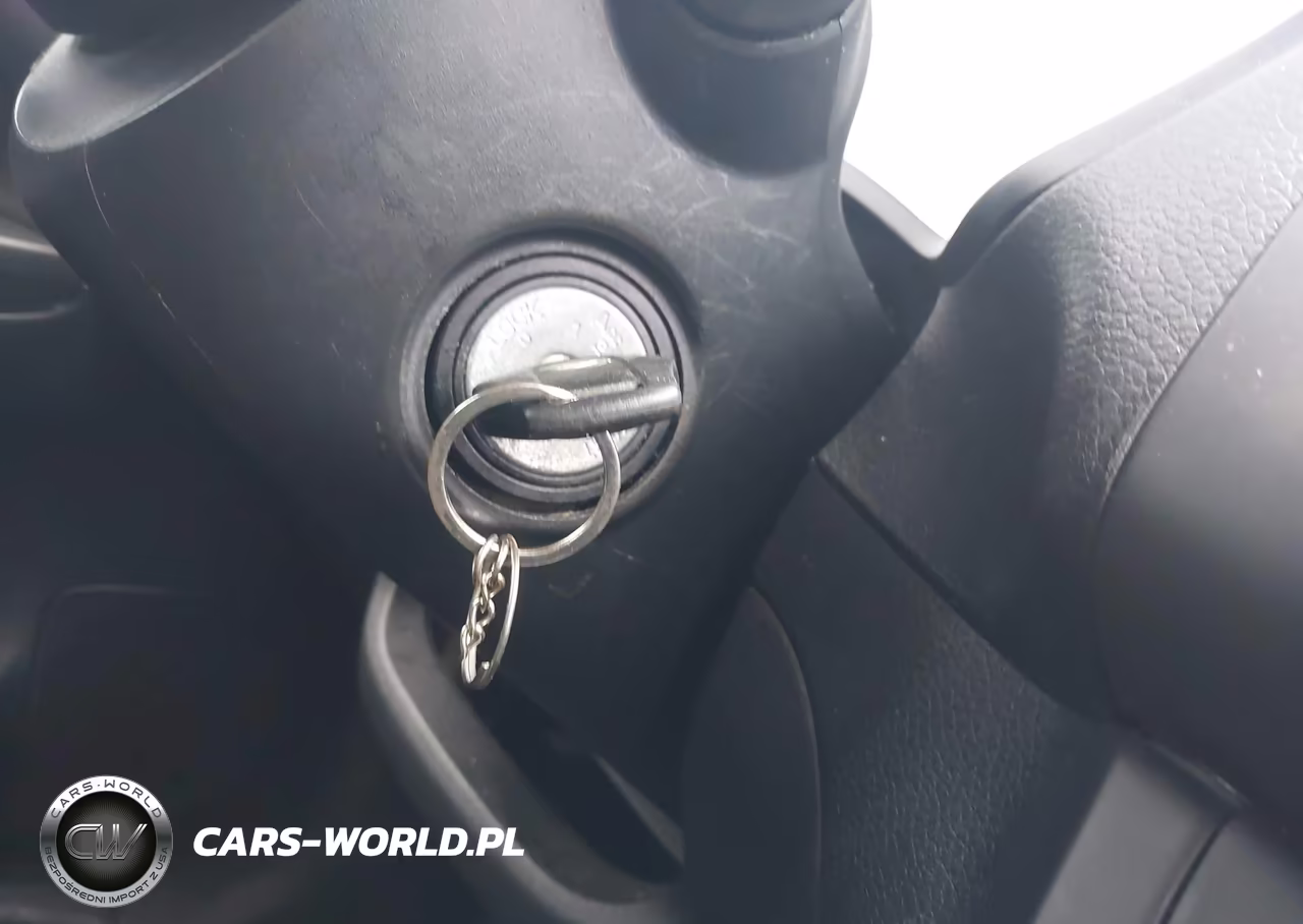 2018 Nissan Sentra S VIN:3N1AB7AP8JY281686 - 11